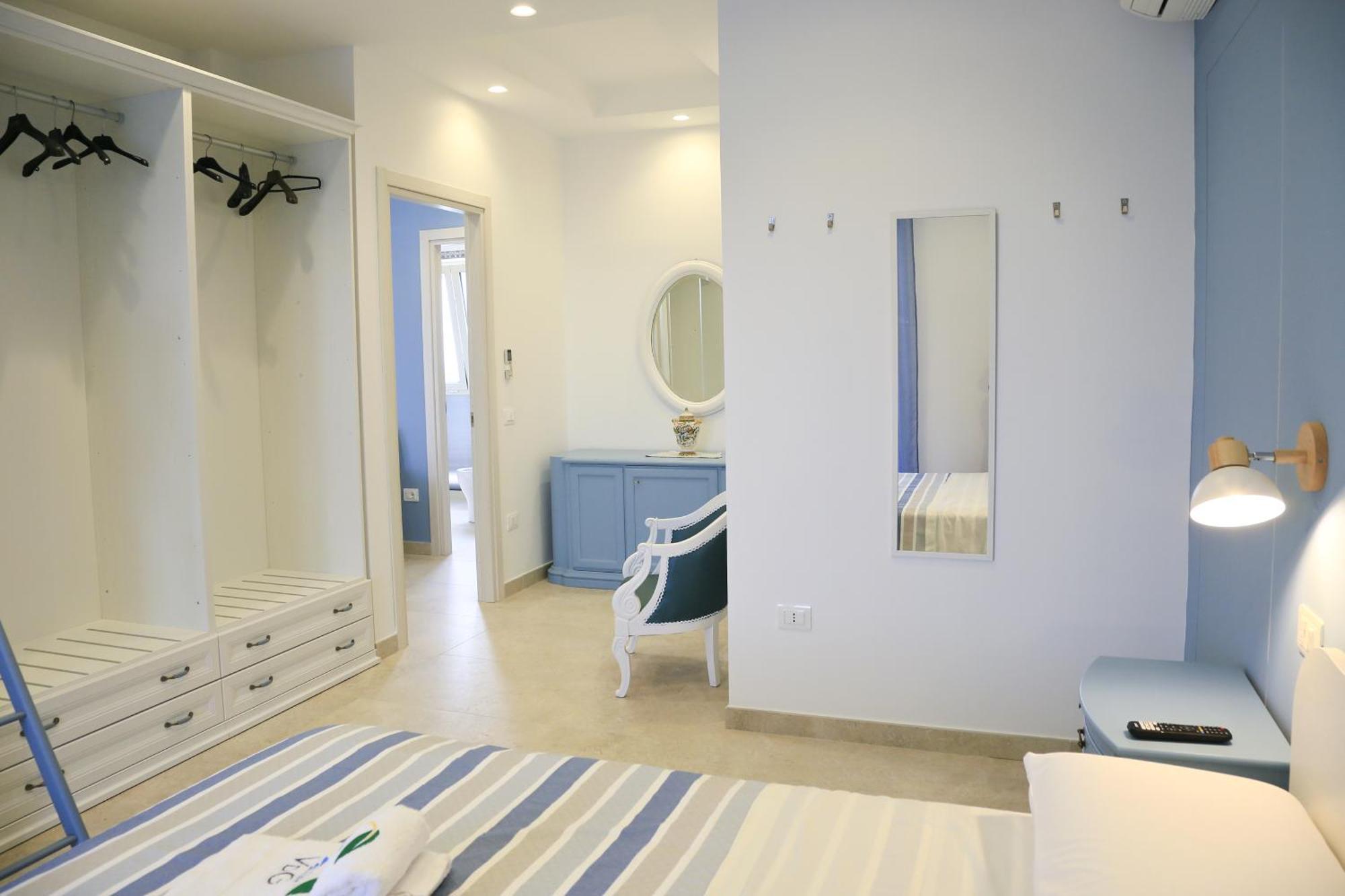 Villa Del Gaudio Rooms & Apartments Castellammare di Stabia Exterior photo
