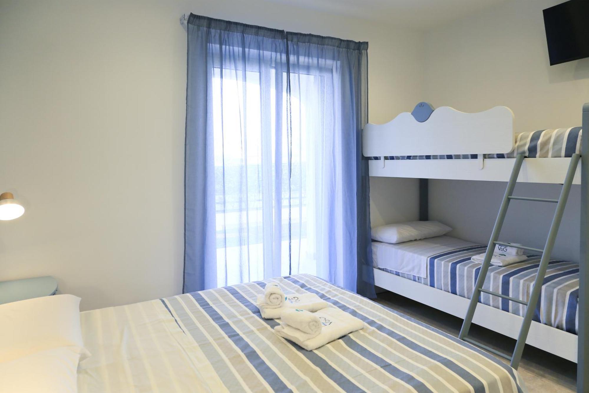 Villa Del Gaudio Rooms & Apartments Castellammare di Stabia Exterior photo